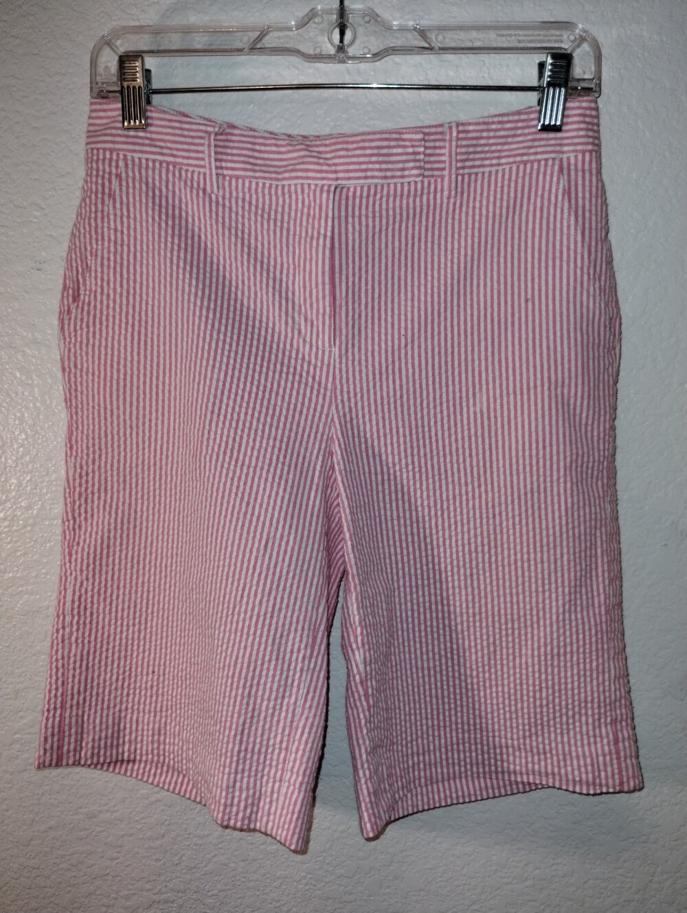 Bloomingdale's Seersucker Shorts Pink White Size 6P Great Condition
